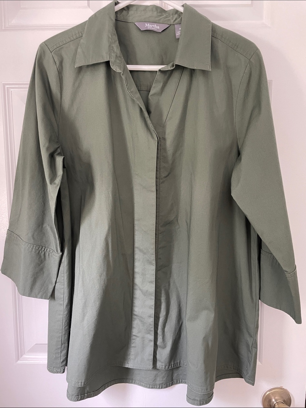 Martha Stewart button down 3/4 sleeve high-low a-line work shirt olive green Med